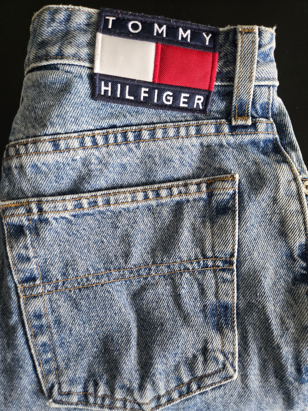 Vintage 90s Tommy Hilfiger Classic High Rise Mom Jeans - Made in Canada 28